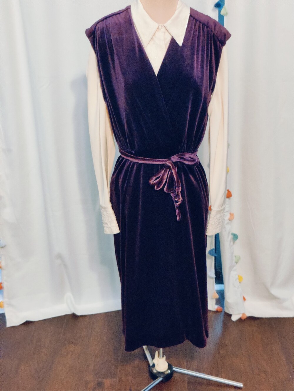 Purple Velvet Vintage 70s Popover Jumper Dress super soft Midi Chic Transition S